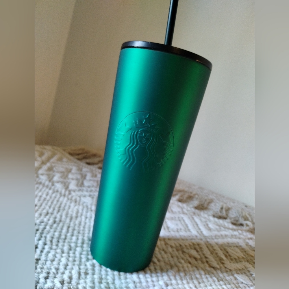 Starbucks Spring 2023 Green Soft Touch 24oz Stainless Steel Tumbler